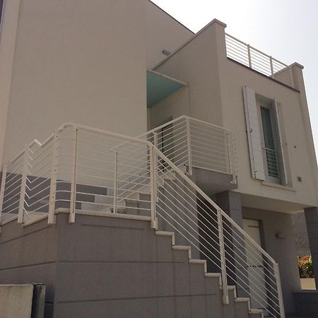 Appartamenti Villa Giulia - Walterigato Apartments Solo Per Famiglie Lido di Jesolo Bagian luar foto